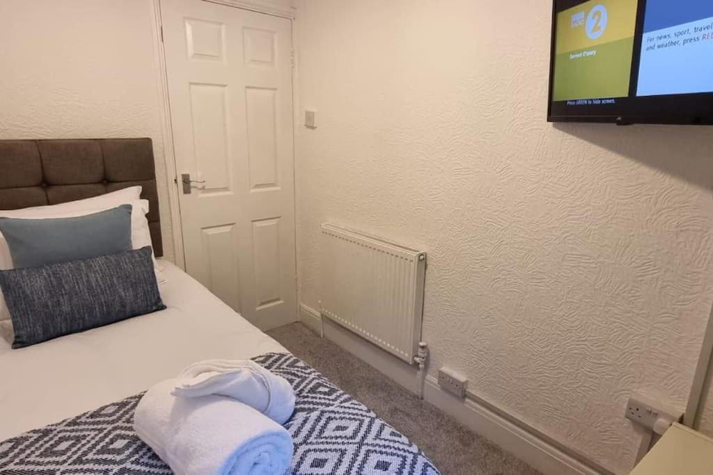 Holiday home Bright And Modern 4 Bed House- Tv In Every